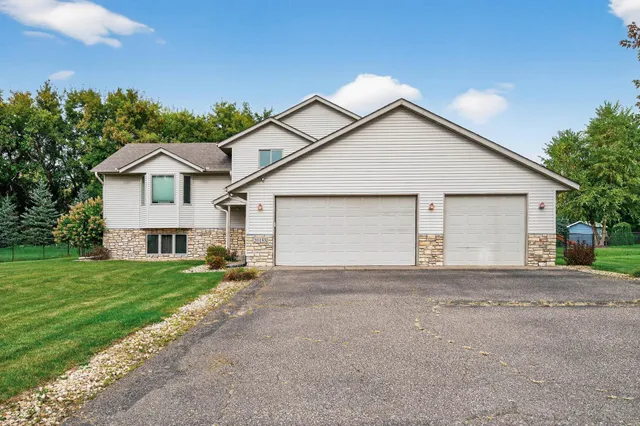 $450,000 | 20188 Farnham Avenue North, Forest Lake, MN 55025