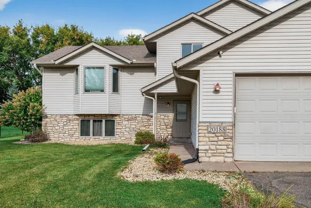$450,000 | 20188 Farnham Avenue North, Forest Lake, MN 55025