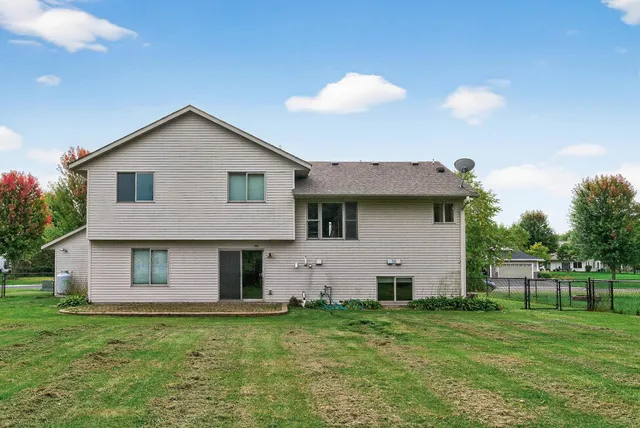 $450,000 | 20188 Farnham Avenue North, Forest Lake, MN 55025