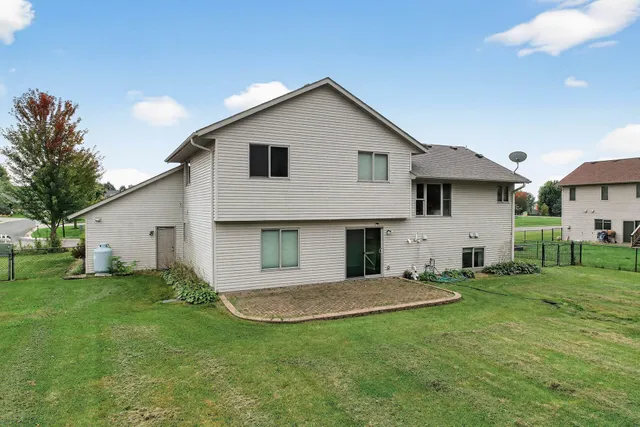 $450,000 | 20188 Farnham Avenue North, Forest Lake, MN 55025