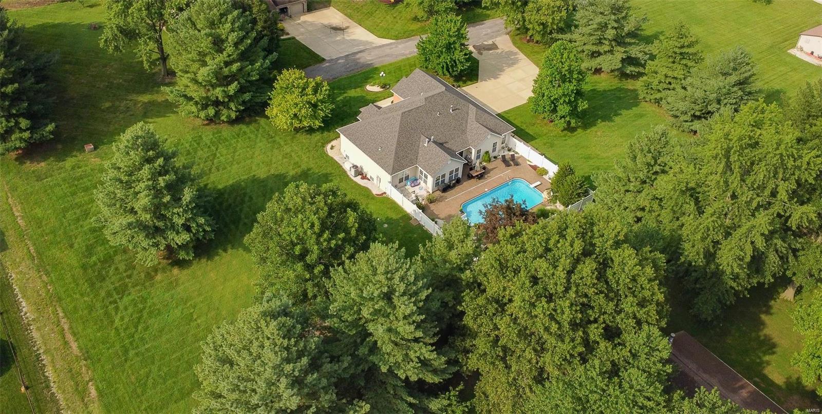 520 Coventry Road Troy, IL 62294 - Photo 48 of 49