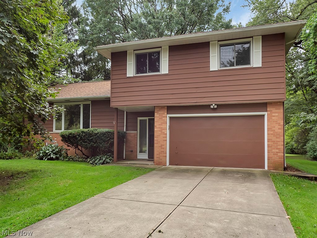 29000 Emery Road Chagrin Falls, OH 44022 - Photo 1 of 27 Gallery Image 1