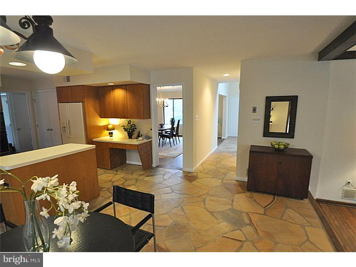 33 Roberts Road Newtown Square, PA 19073 - Photo 11 of 24 Breakfast Room