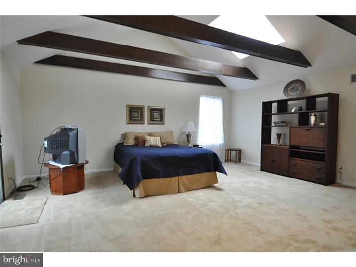 33 Roberts Road Newtown Square, PA 19073 - Photo 15 of 24 Master Bedroom
