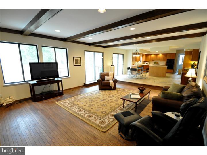 33 Roberts Road Newtown Square, PA 19073 - Photo 6 of 24 Family Room