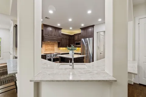 $1,375,000 | 1418 Du Barry Lane, Houston, TX 77018
