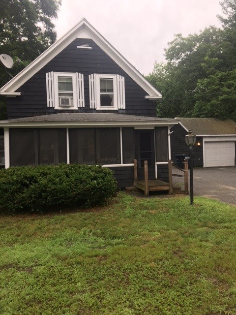 33 Lawrence Road Salem, NH 03079 - Photo 1 of 40