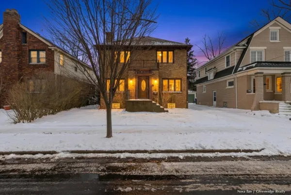 $724,900 | 616 Rosewood Avenue Southeast, East Grand Rapids, MI 49506