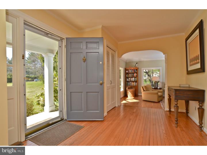 992 Mercer Road Princeton, NJ 08540 - Photo 3 of 23