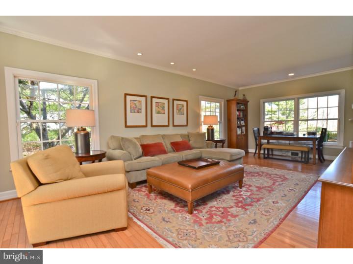992 Mercer Road Princeton, NJ 08540 - Photo 5 of 23