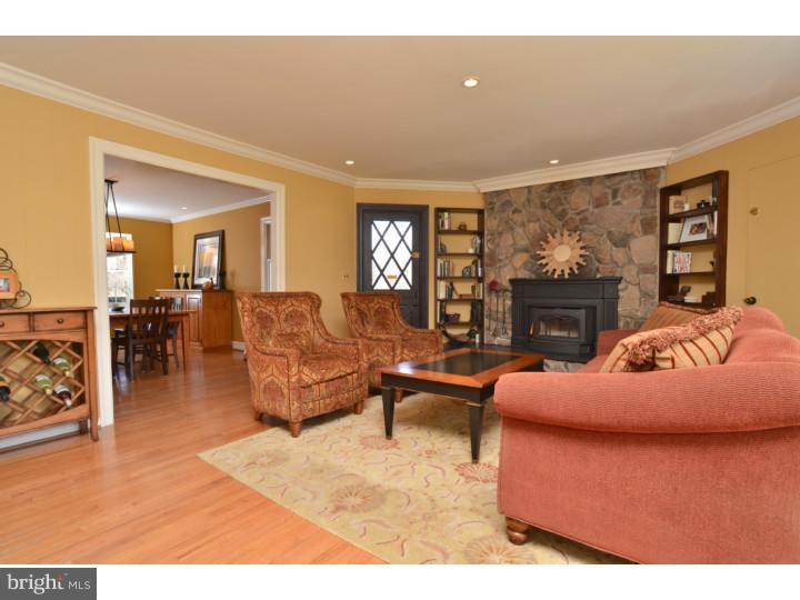 992 Mercer Road Princeton, NJ 08540 - Photo 7 of 23