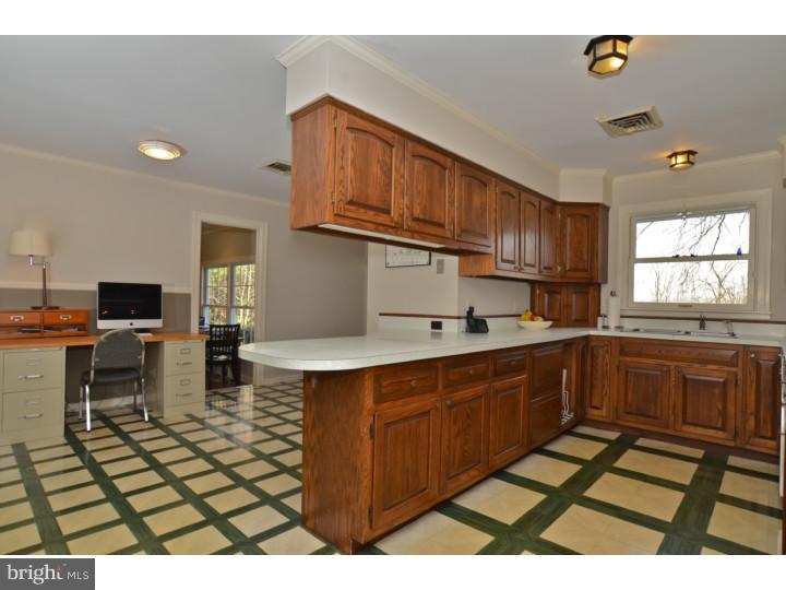992 Mercer Road Princeton, NJ 08540 - Photo 9 of 23