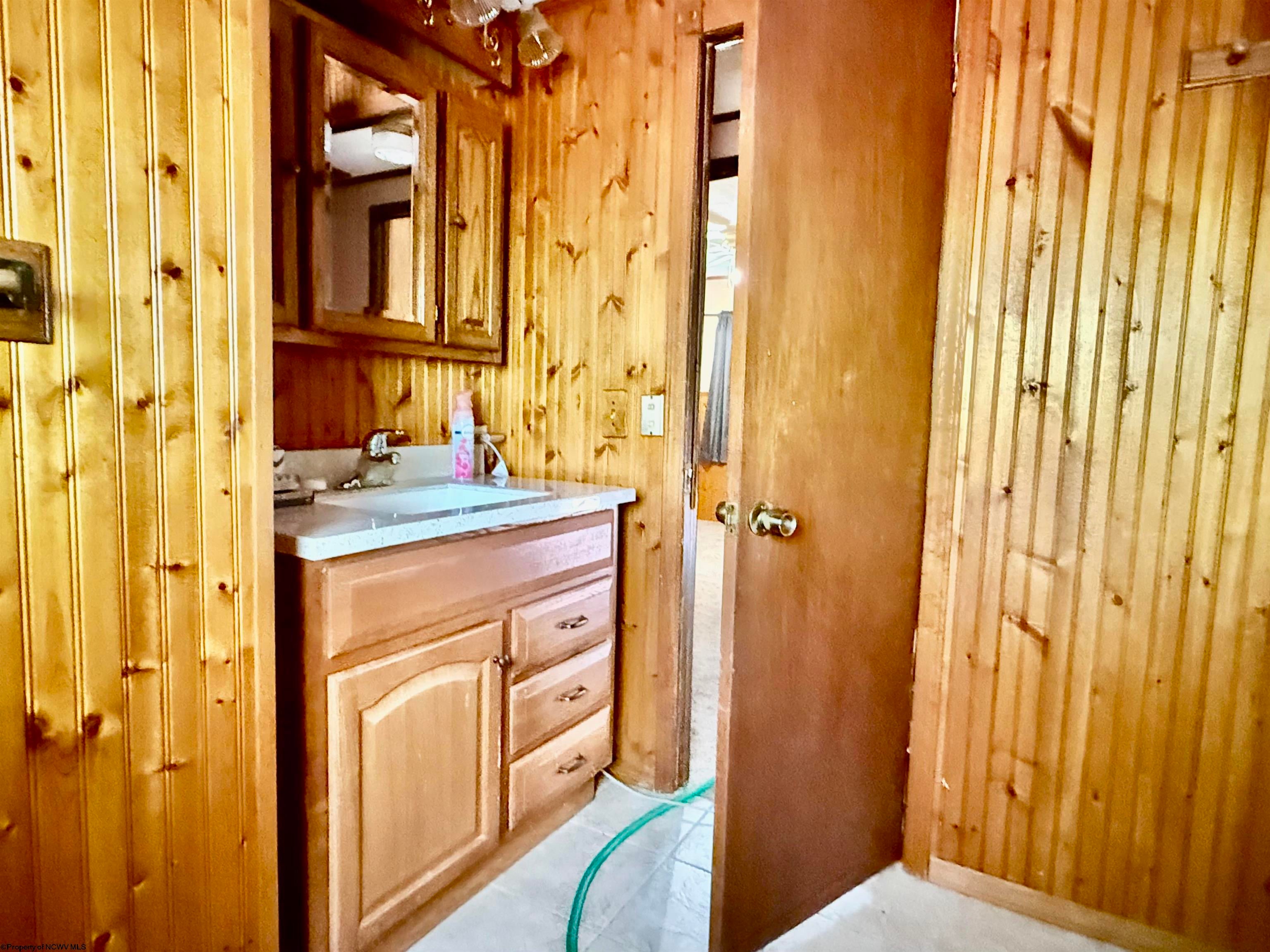 108 Toothman Run Rivesville, WV 26588 - Photo 17 of 34 Gallery Image 17