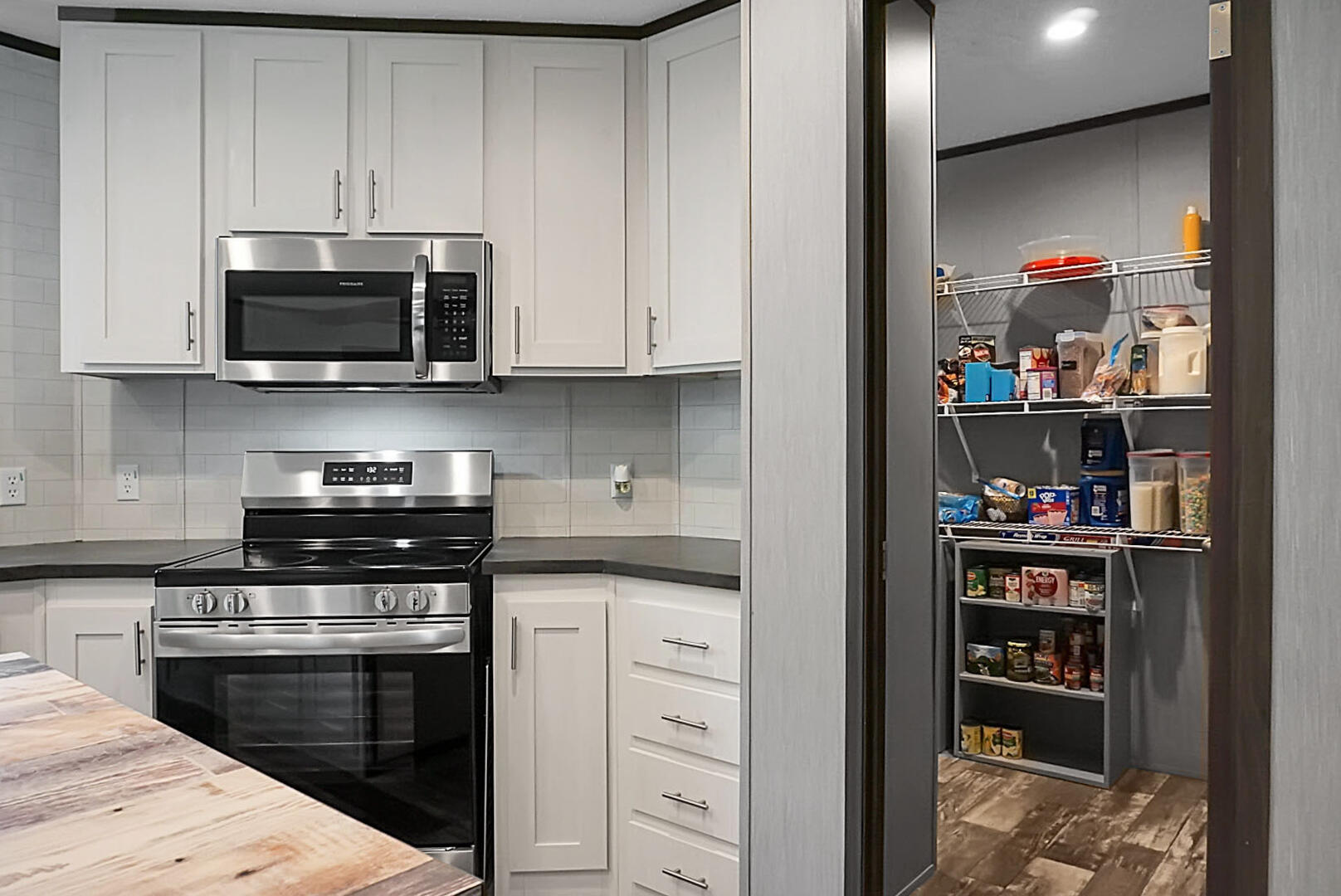 317 Pooshee Plantation Way Bonneau, SC 29431 - Photo 17 of 57 DSC08693