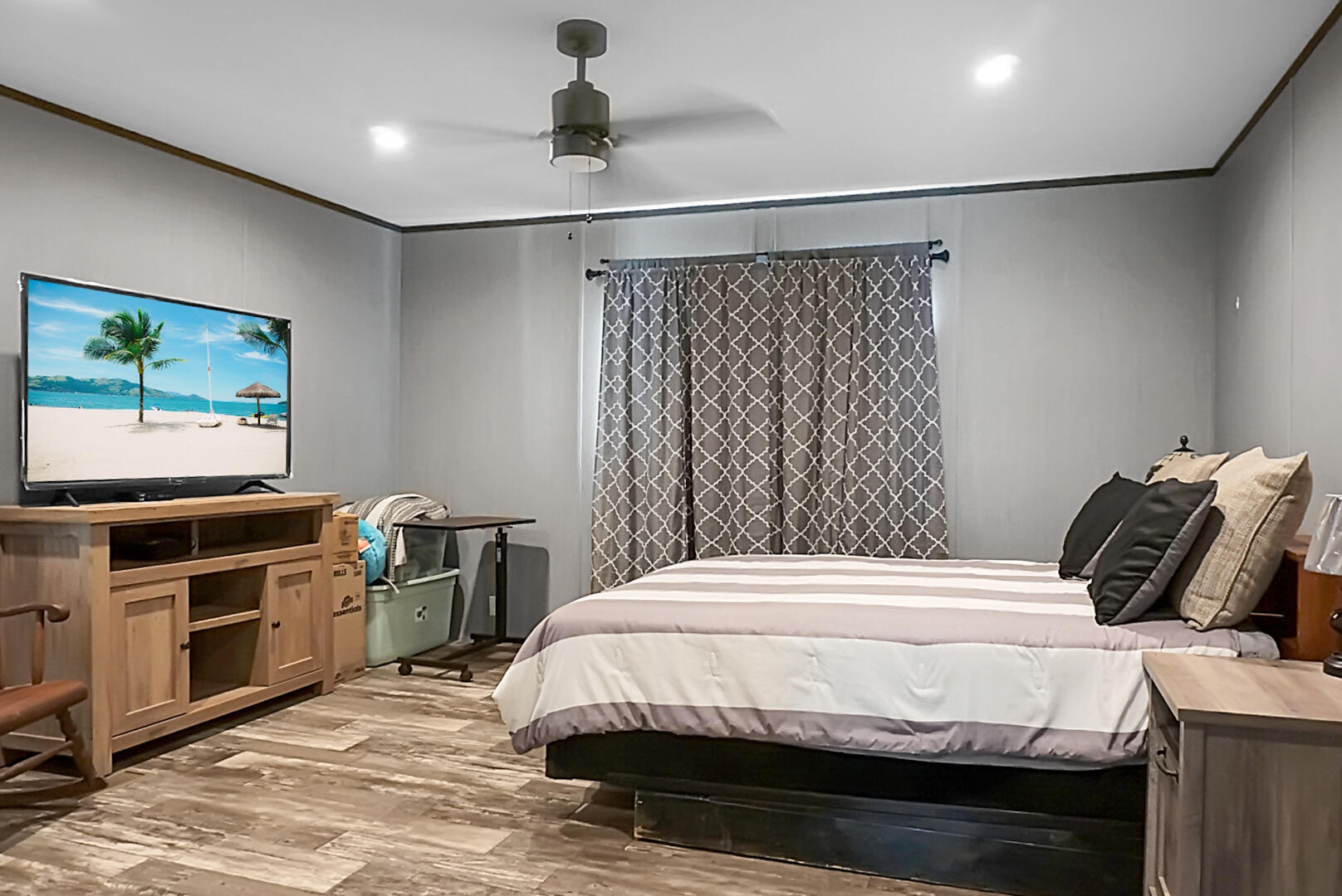 317 Pooshee Plantation Way Bonneau, SC 29431 - Photo 21 of 57 Owner's suite