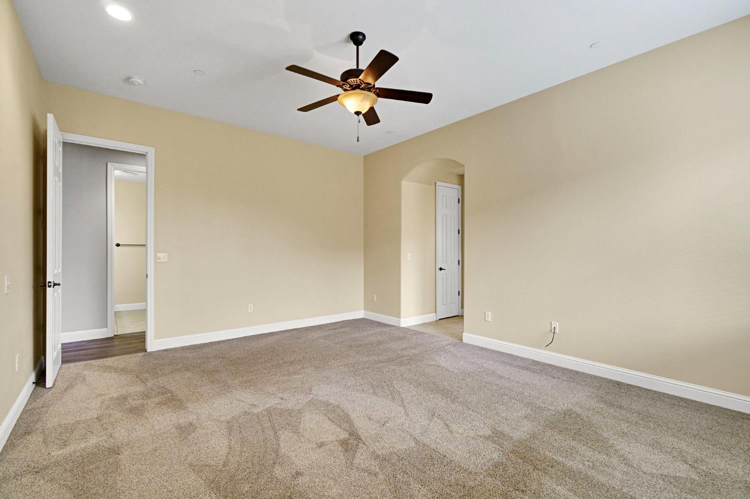 798 South Michelle Avenue Kerman, CA 93630 - Photo 26 of 33