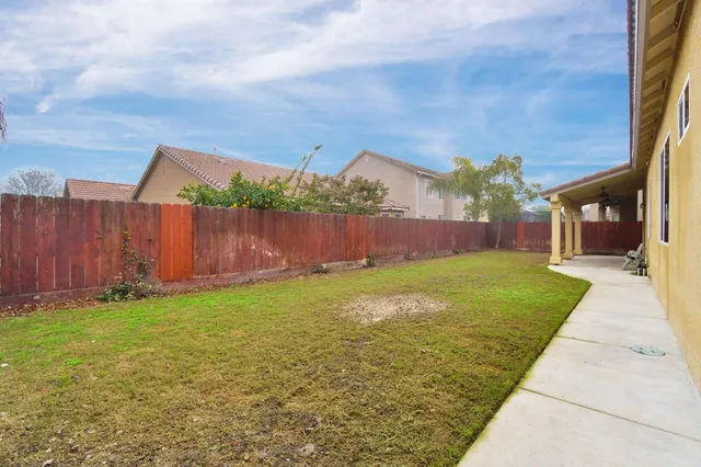 $489,000 | 798 South Michelle Avenue, Kerman, CA 93630