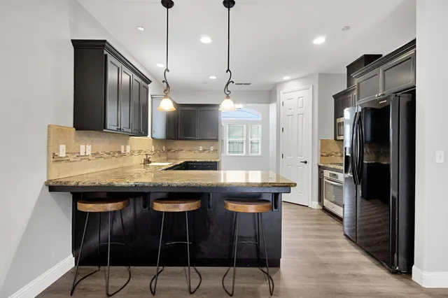 $489,000 | 798 South Michelle Avenue, Kerman, CA 93630