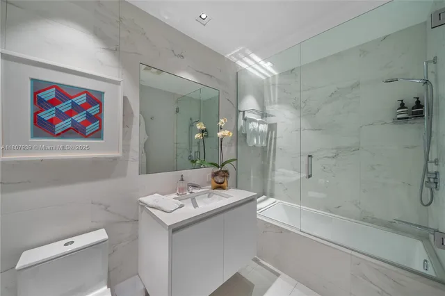 $7,650,000 | 1000 Biscayne Boulevard, Unit 3201, Miami, FL 33132