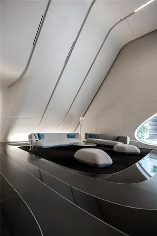 $7,650,000 | 1000 Biscayne Boulevard, Unit 3201, Miami, FL 33132