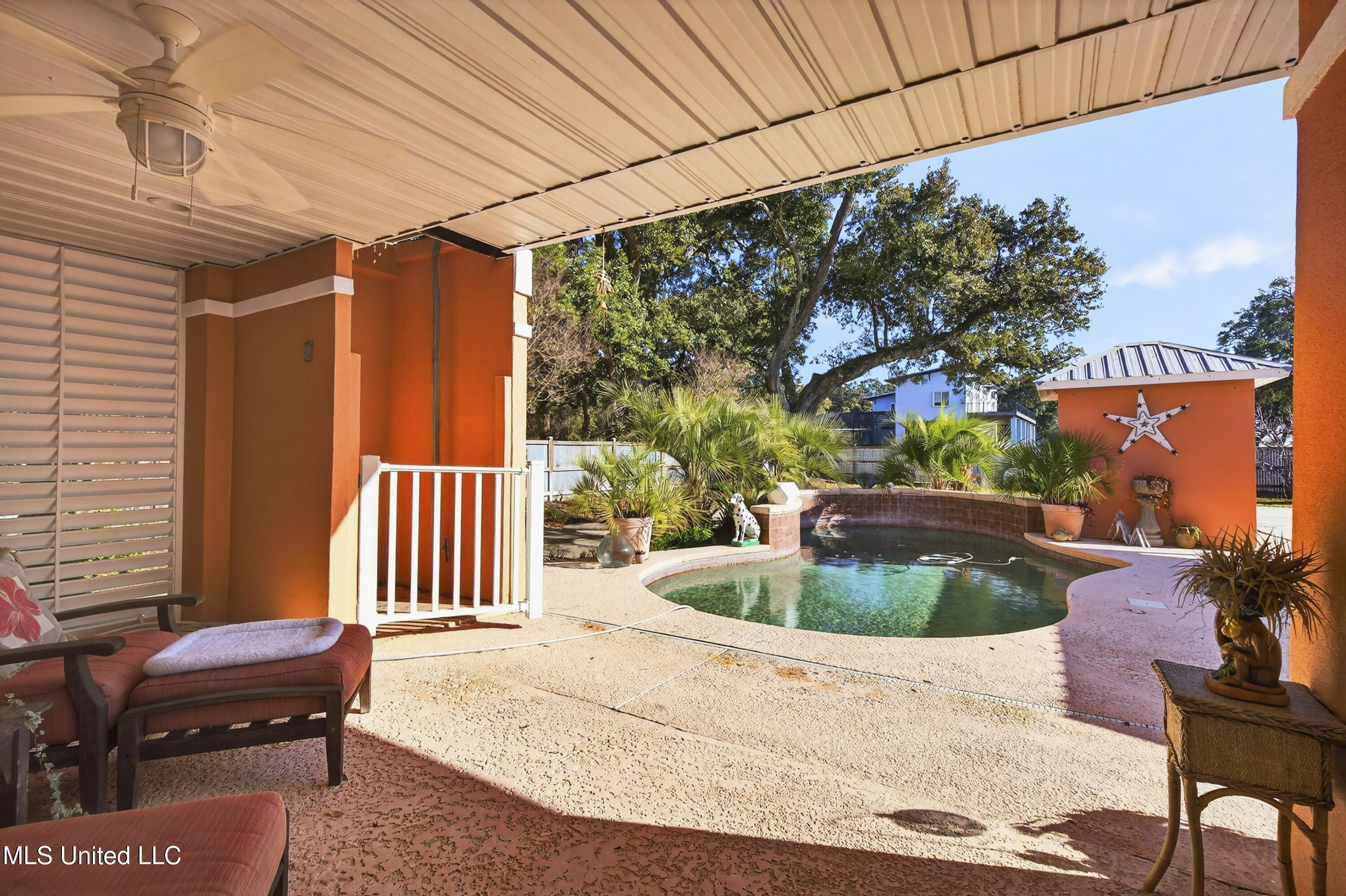 470 West Beach Boulevard Long Beach, MS 39560 - Photo 19 of 28 470W.BeachBlvd-34