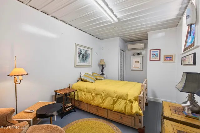 $729,000 | 470 West Beach Boulevard, Long Beach, MS 39560