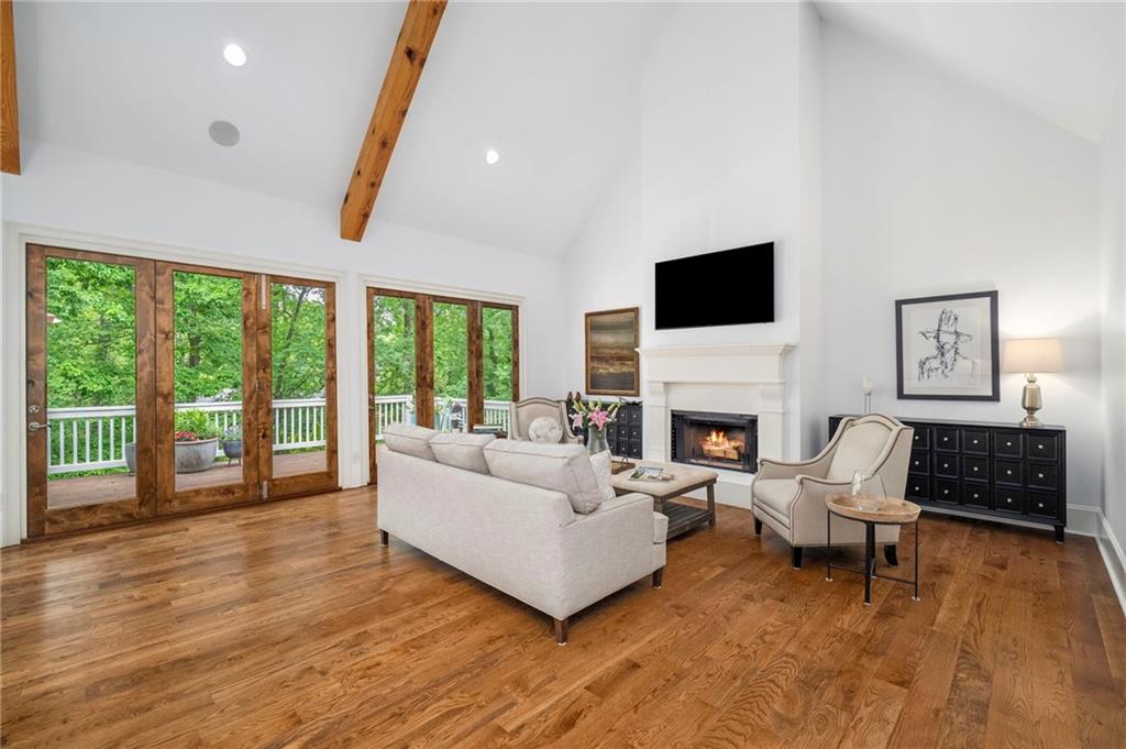 6321 Hunting Creek Road Northeast Sandy Springs, GA 30328 - Photo 10 of 70