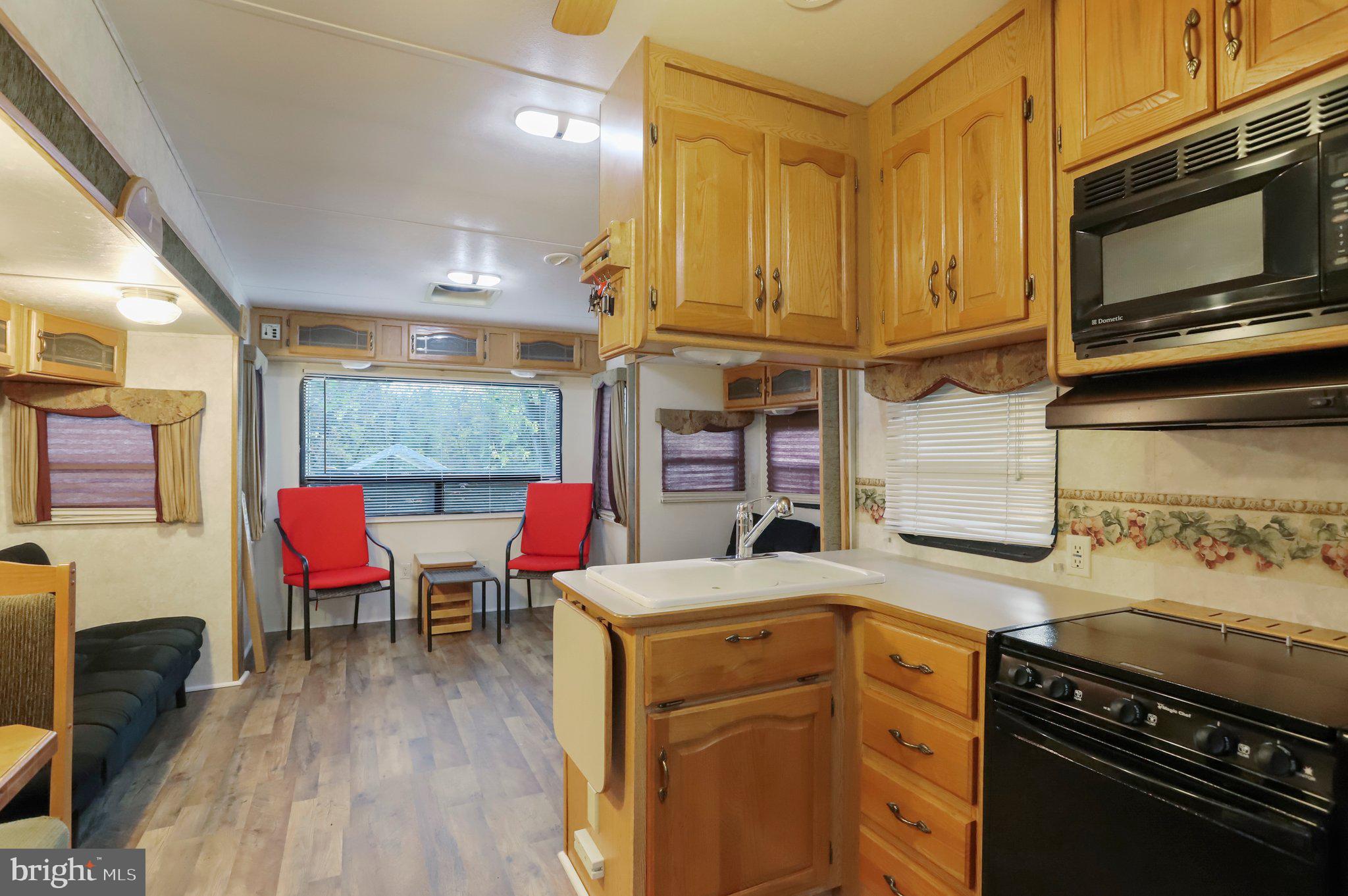 68 Block Ranger Road Falling Waters, WV 25419 - Photo 14 of 30
