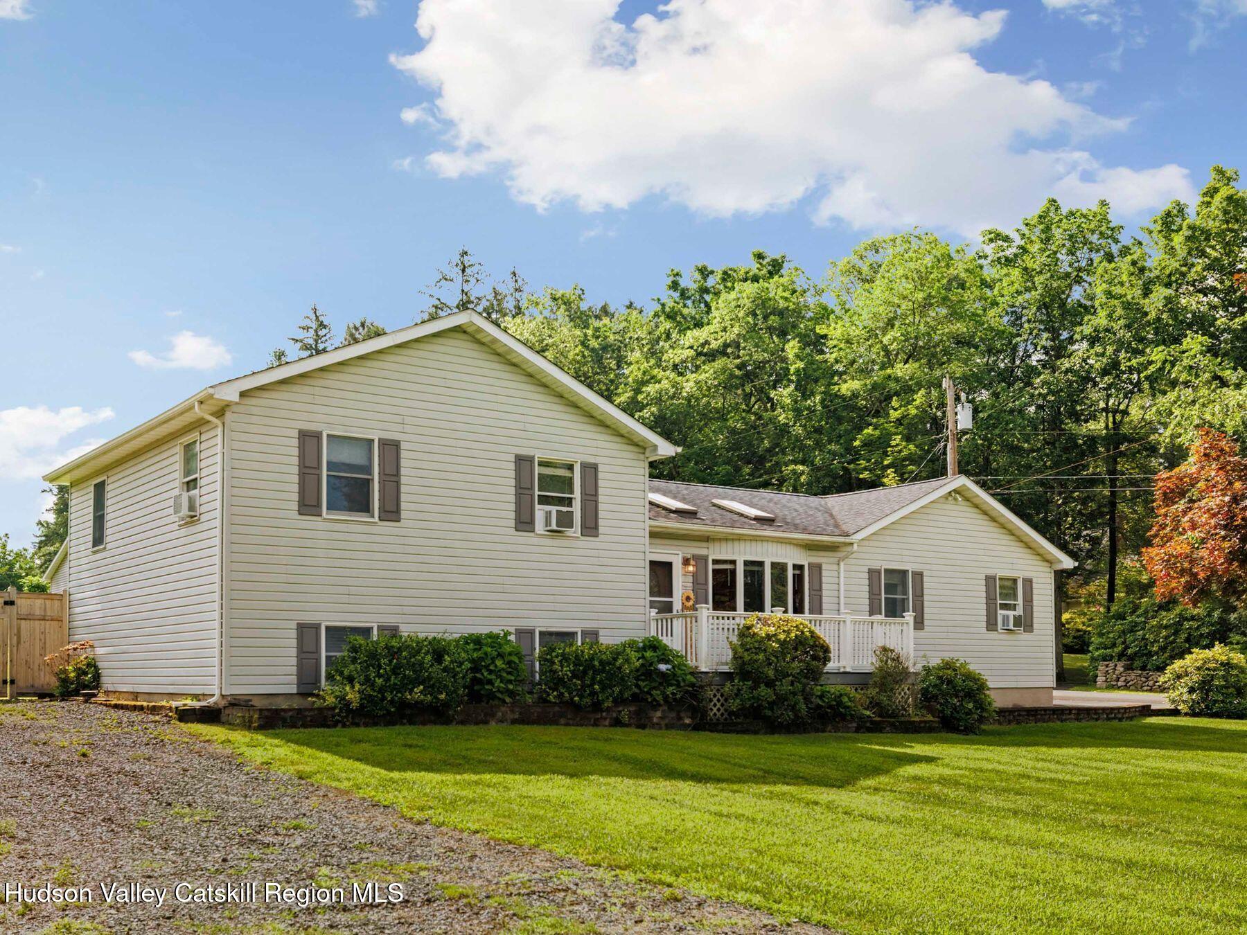 11 Hoppenstedt Road Wallkill, NY 12589 - Photo 2 of 41 photo_online_013