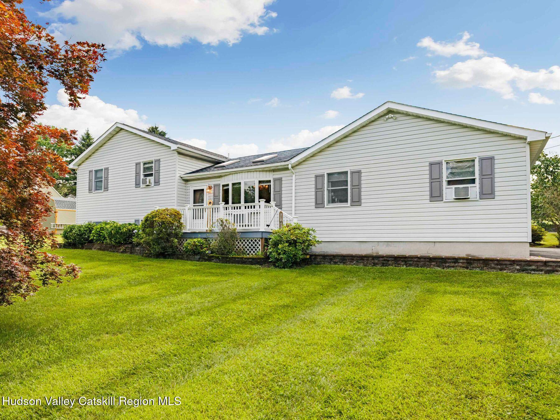11 Hoppenstedt Road Wallkill, NY 12589 - Photo 3 of 41 photo_online_012