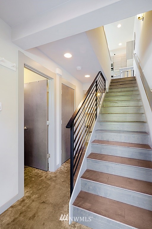 3949 Southwest Oregon Street Seattle, WA 98116 - Photo 2 of 22 Gallery Image 2