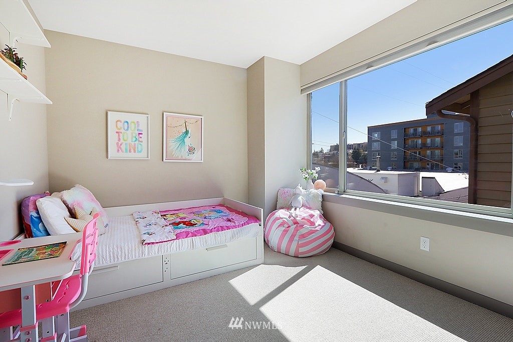 3949 Southwest Oregon Street Seattle, WA 98116 - Photo 14 of 22 Gallery Image 14
