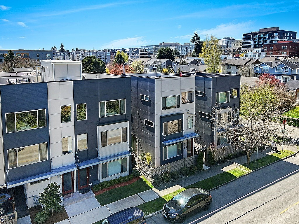 3949 Southwest Oregon Street Seattle, WA 98116 - Photo 20 of 22 Gallery Image 20
