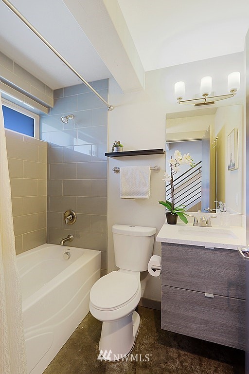 3949 Southwest Oregon Street Seattle, WA 98116 - Photo 9 of 22 Gallery Image 9