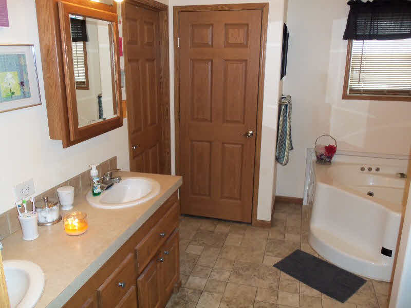 3083 North 7 Mile Road Pinconning, MI 48650 - Photo 14 of 34