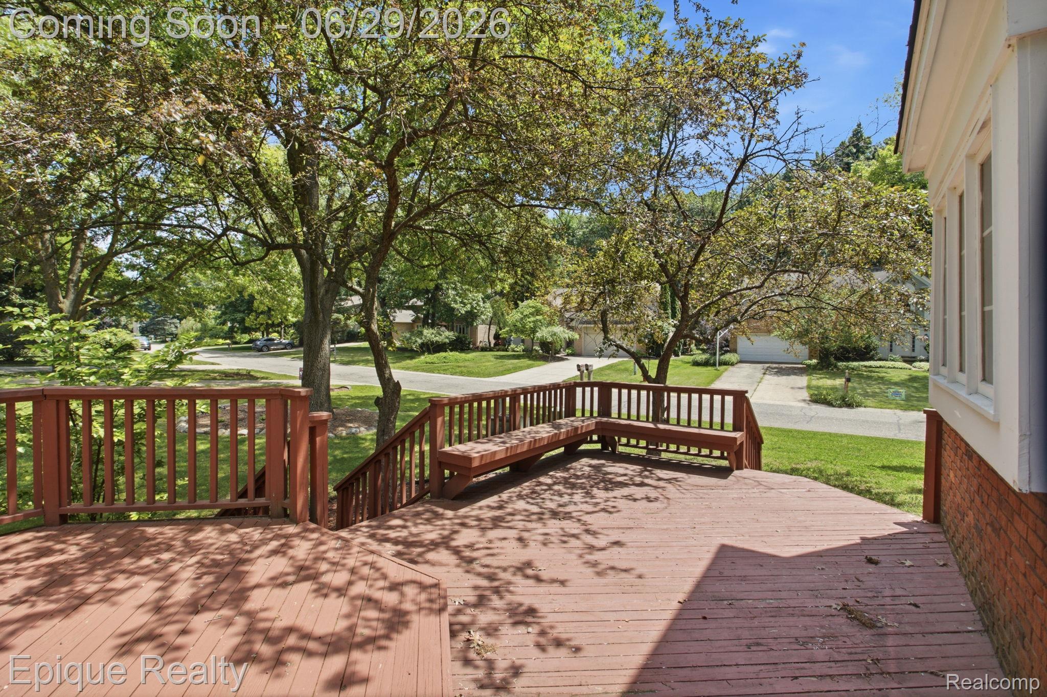 3261 Windwood Road West Bloomfield, MI 48324 - Photo 36 of 40 10-web-or-mls-_17A7404 Mark Thomas Hubble.jpg