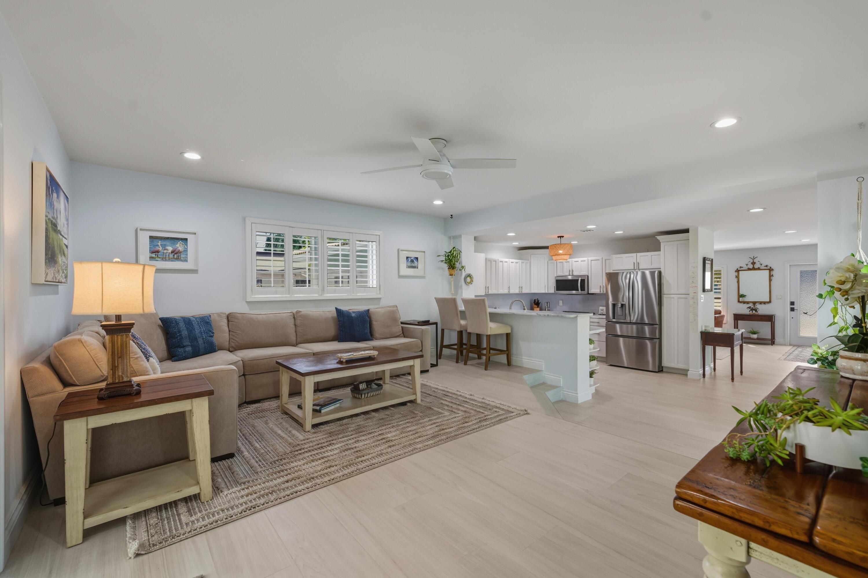 2642 Northeast 26th Terrace Lighthouse Point, FL 33064 - Photo 26 of 52 27