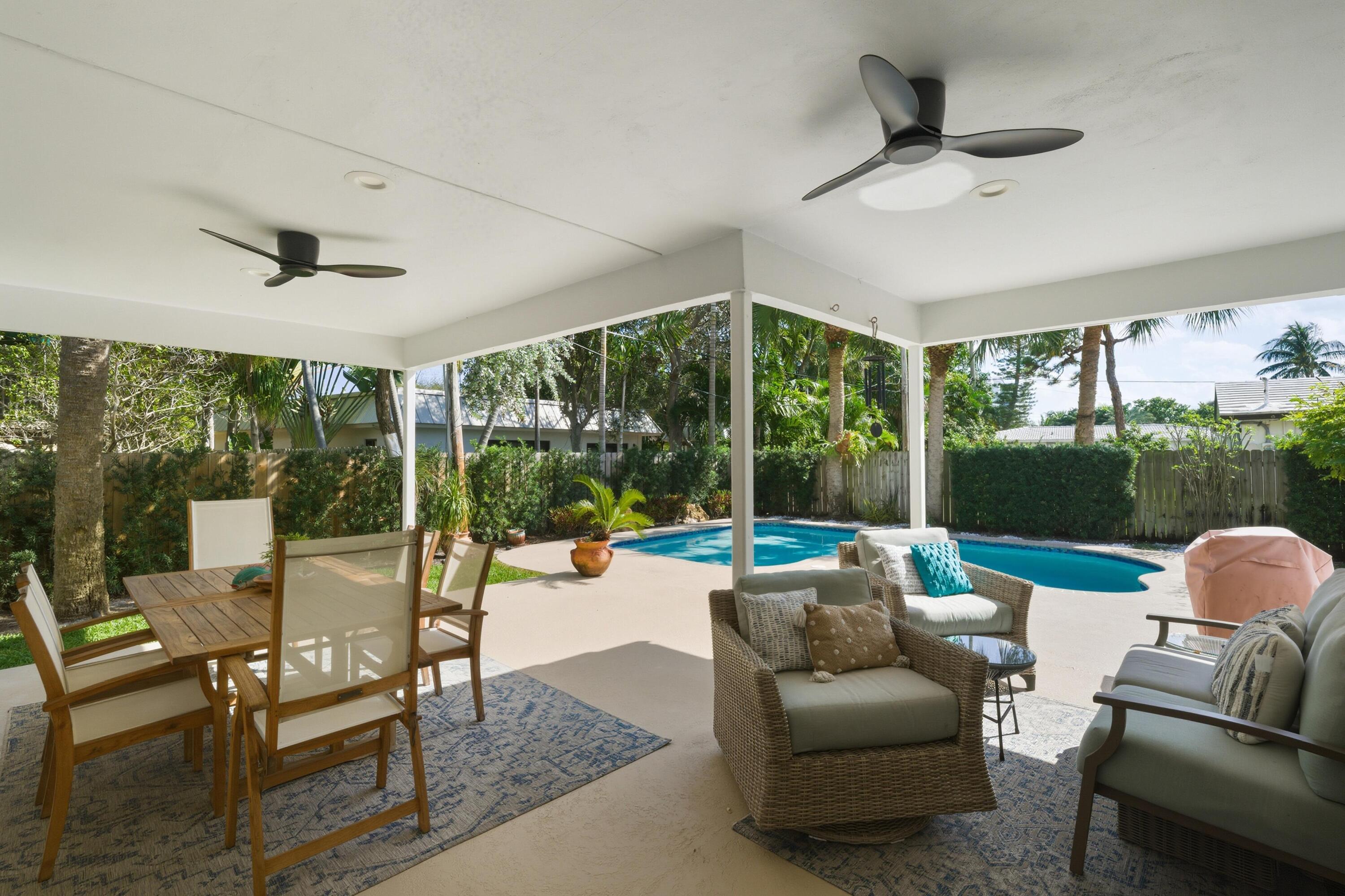 2642 Northeast 26th Terrace Lighthouse Point, FL 33064 - Photo 6 of 52 7