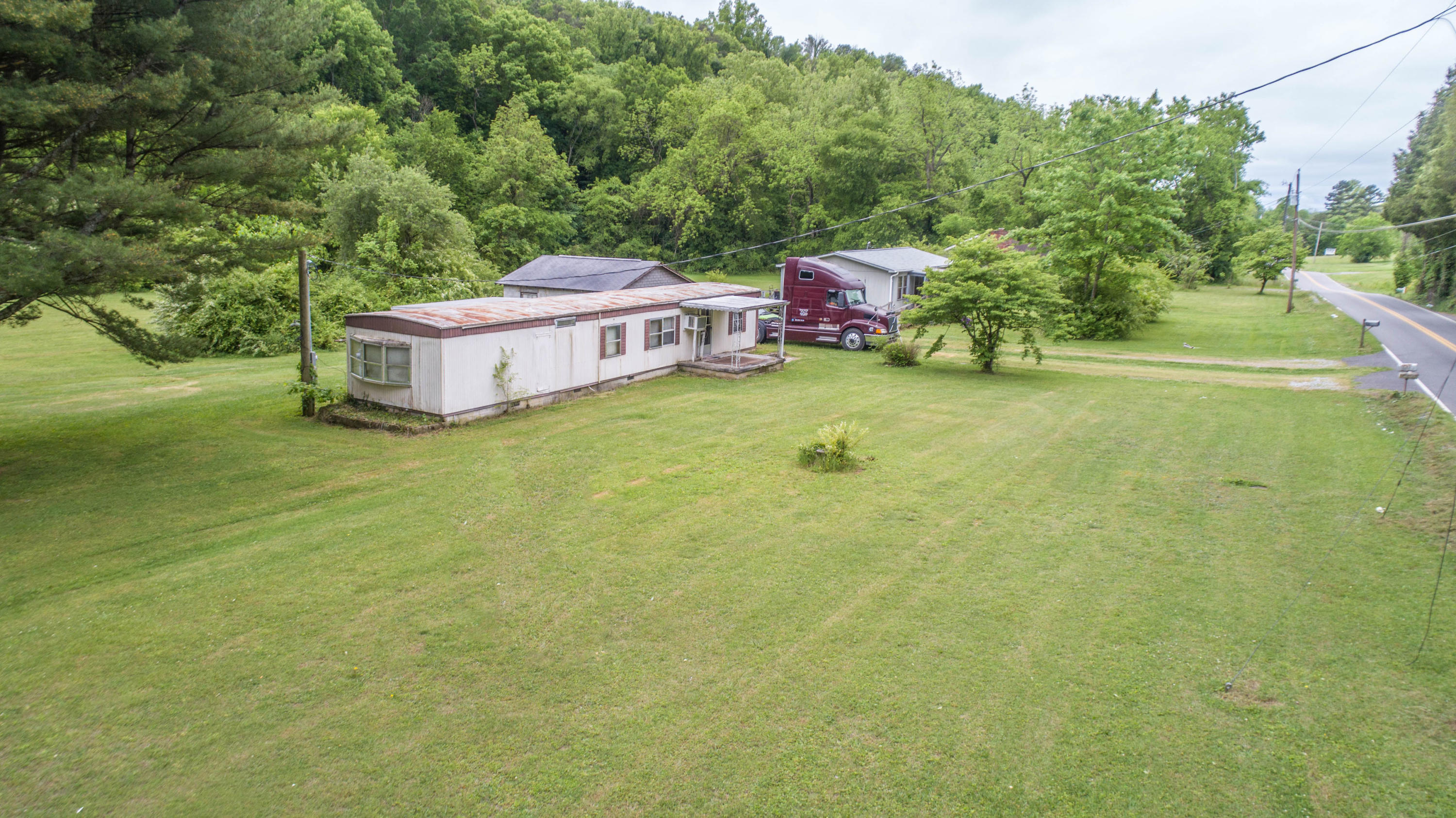 Multiple West Wolf Valley Road Clinton, TN 37716 - Photo 10 of 27 Singlewide