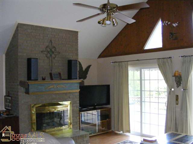 160 State Rd S-42-776 Woodruff, SC 29388 - Photo 3 of 25