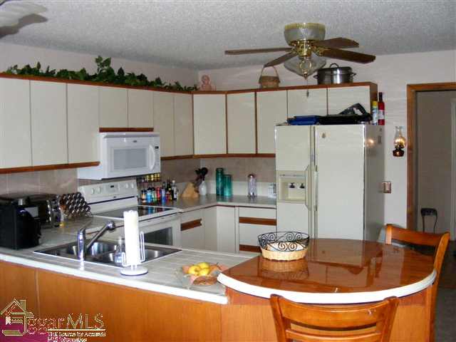 160 State Rd S-42-776 Woodruff, SC 29388 - Photo 5 of 25