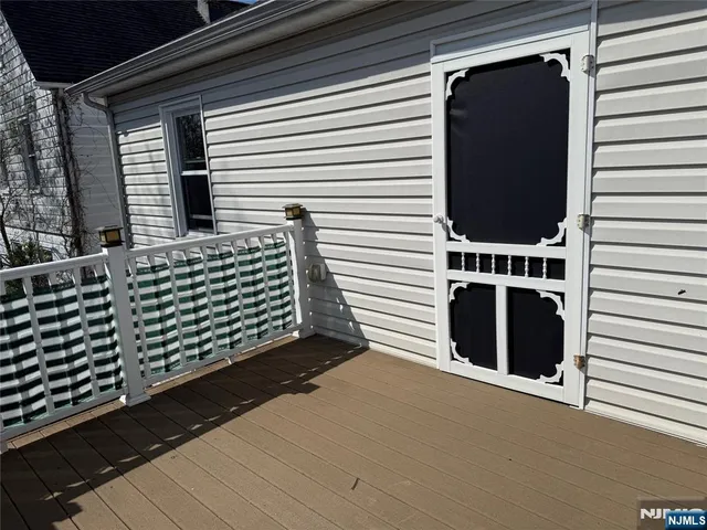 a view of an outdoor space