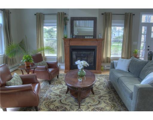 72 Old Pool Road Biddeford, ME 04005 - Photo 3 of 10 Living Room.