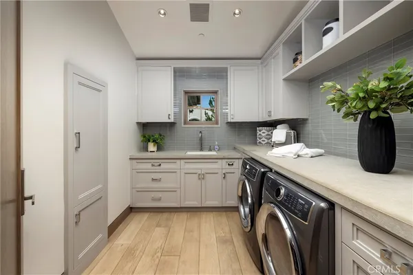 $39,950,000 | 17 High Water, Newport Coast, CA 92657