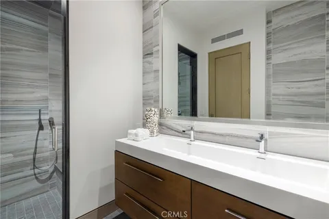 $39,950,000 | 17 High Water, Newport Coast, CA 92657