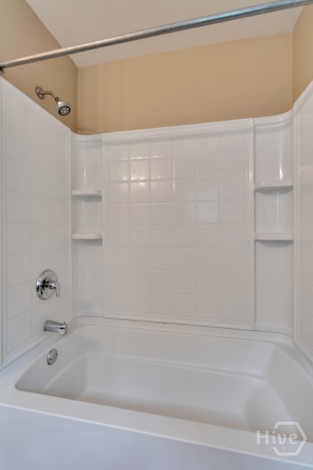 146 Sonata Circle Pooler, GA 31322 - Photo 22 of 35 Primary Bathroom