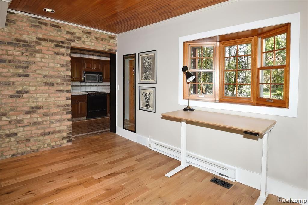 26764 York Road Huntington Woods, MI 48070 - Photo 17 of 45