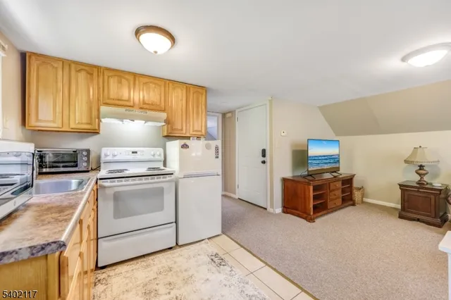 $1,950 | 6 Waughaw Road, Montville, NJ 07082