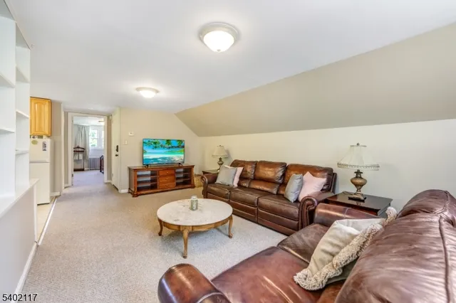 $1,950 | 6 Waughaw Road, Montville, NJ 07082