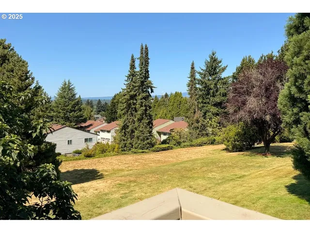 a view of an ocean view